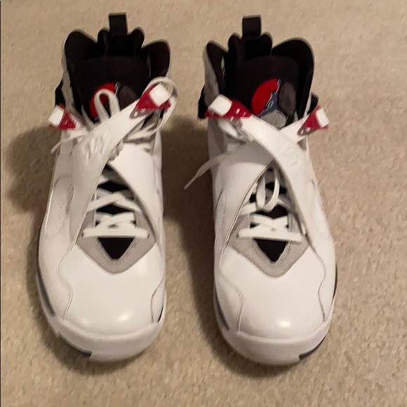 Air Jordan 8 Retro ‘Bugs Bunny’
